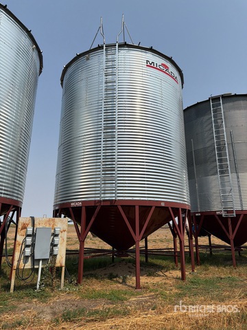 Micada +/- 4000 bu Grain Bin