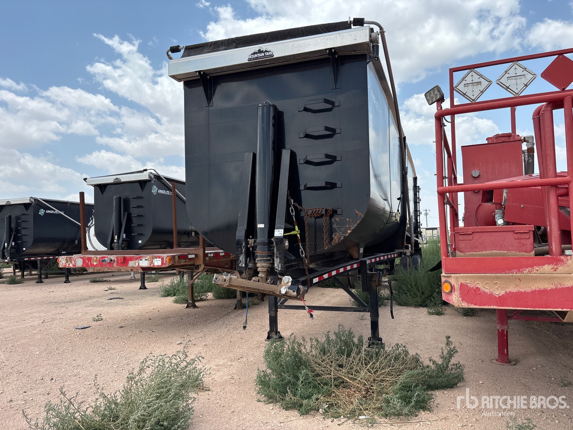 2023 Armor Lite 40 ft T/A End Dump Trailer