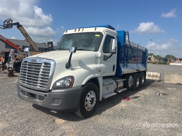 2015 Freightliner Cascadia 125 8x4 Tri/A Dump Truck