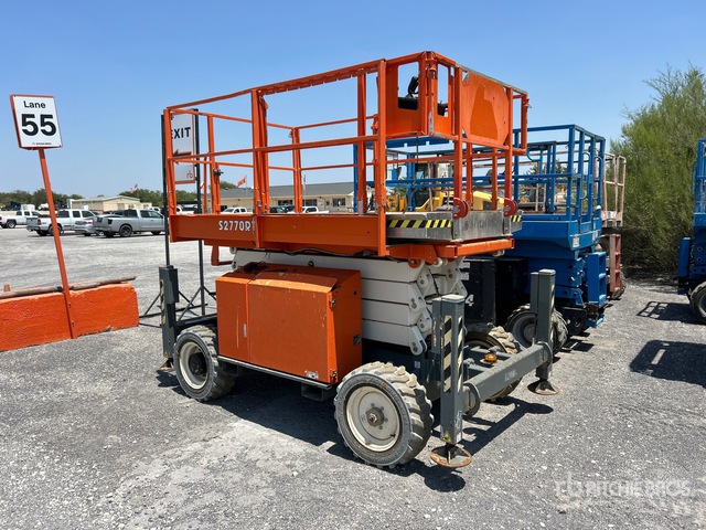 2020 Snorkel S2770RT 4x4 Diesel Scissor Lift