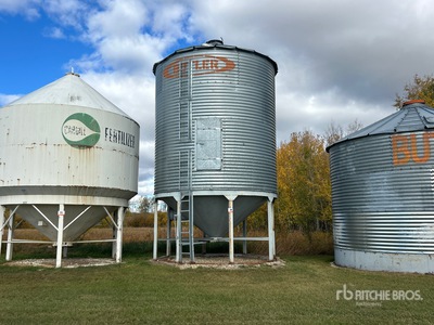 Butler +/- 2200 bu 4 Ring Hopper Grain Bin