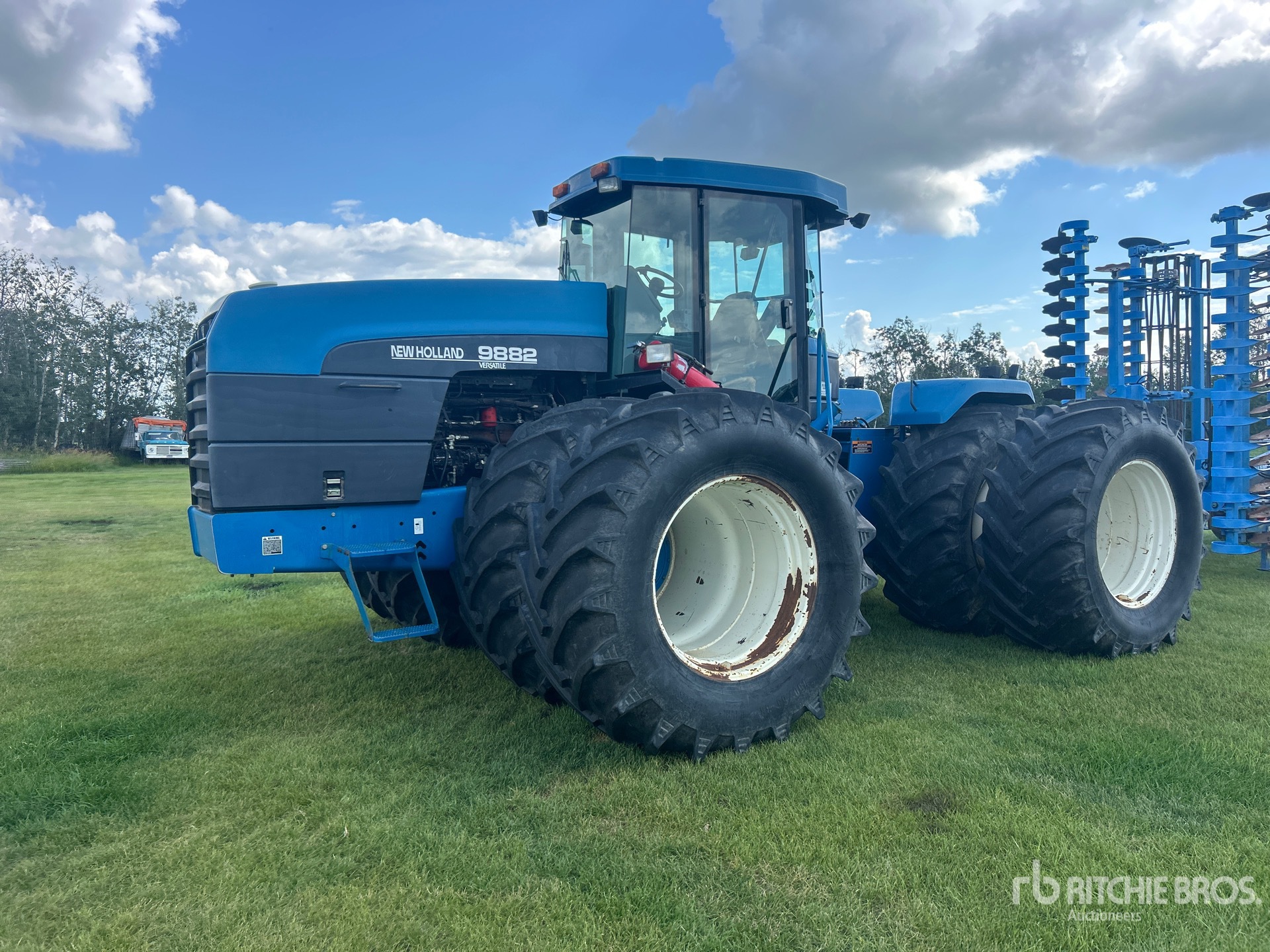 1997 New Holland 9882 Articulated 4WD Tractor