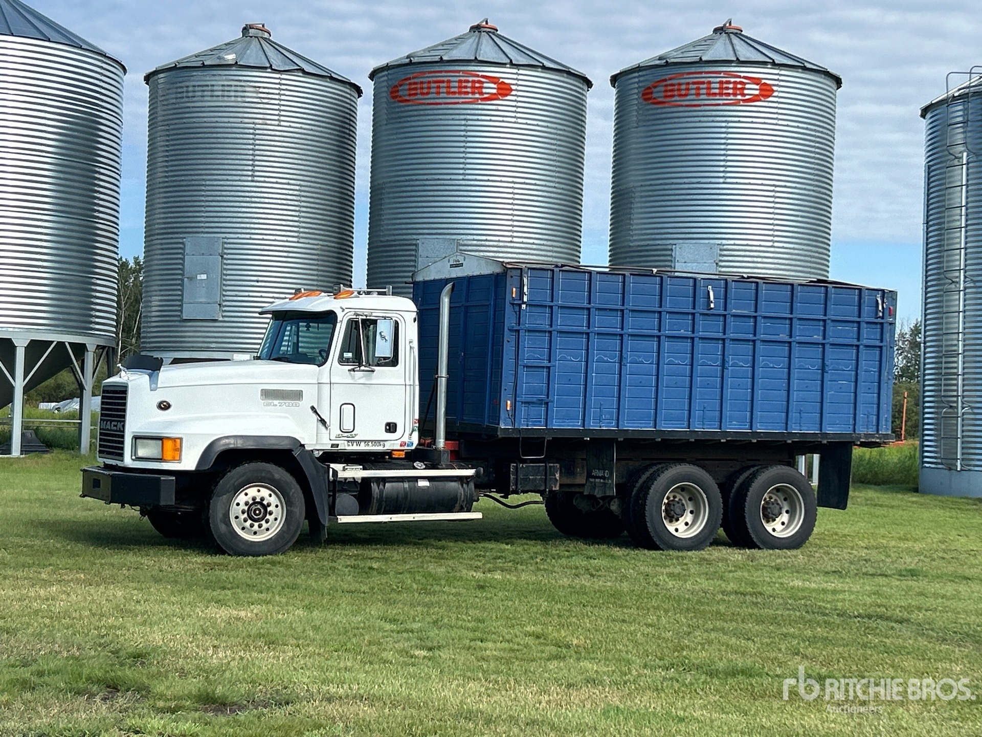 1995 Mack CL713 6x4 T/A Grain Truck