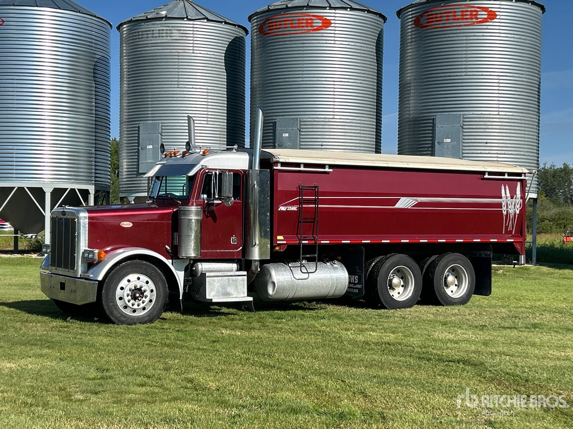 2000 Peterbilt 379 6x4 T/A Grain Truck