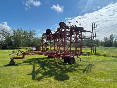 Morris L-249 Challenge 48 ft Coltivatore