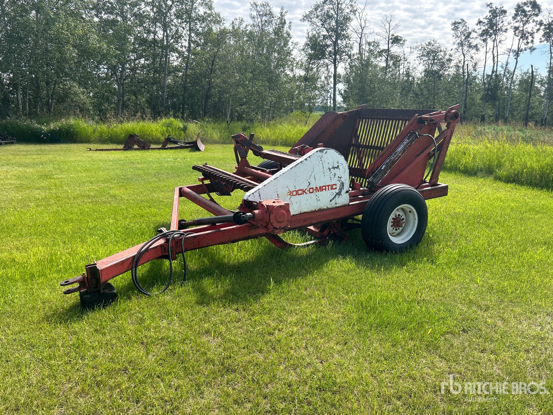 Rock-O-Matic 546 60 in Paddle Rock Picker