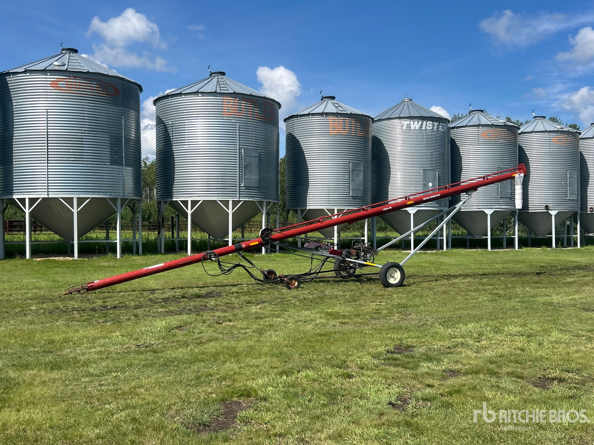 2012 Sakundiak HD8-46 8 in x 46 ft Grain Auger