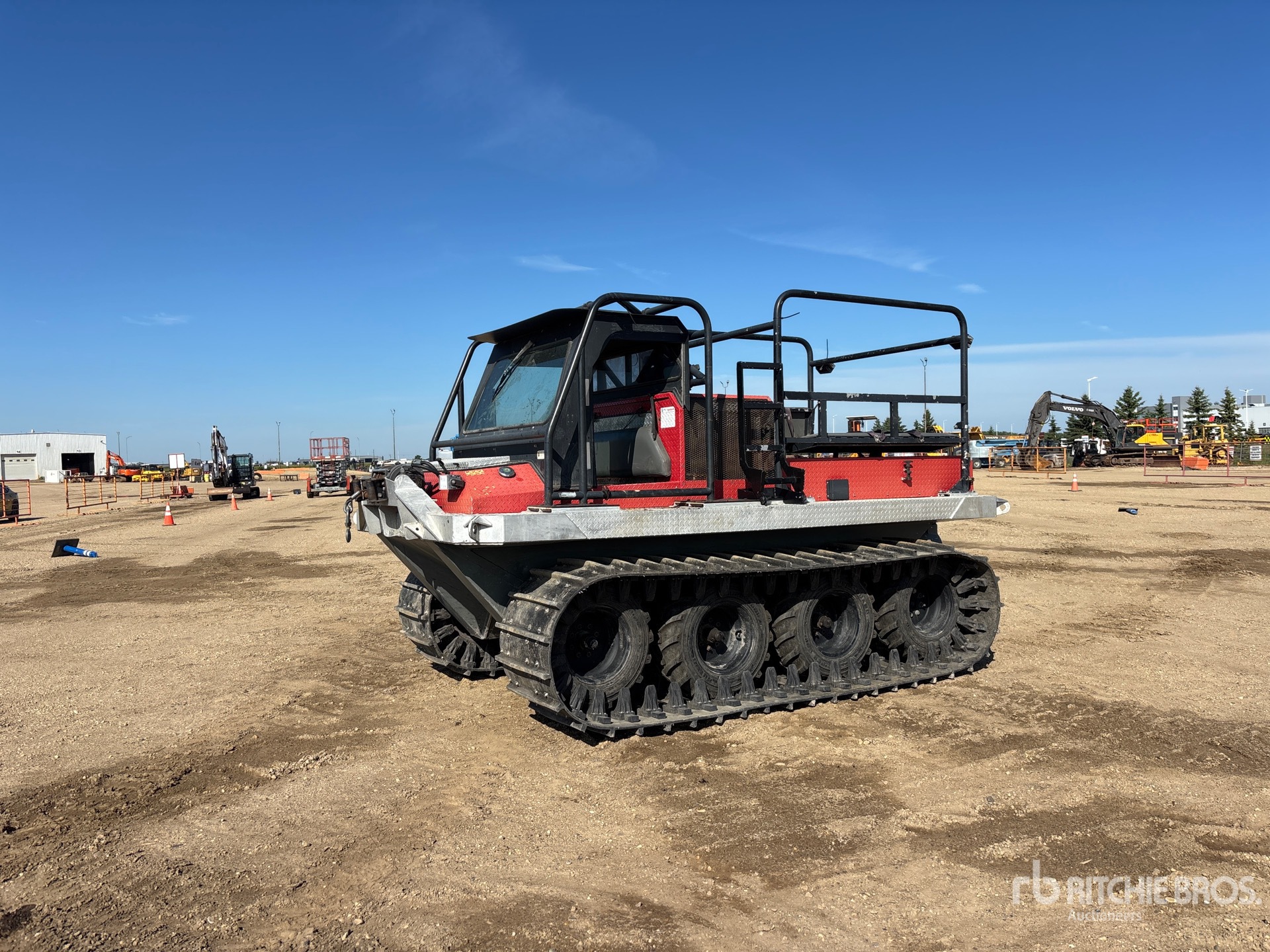 2018 Hydratrek D2488B Crawler Carrier