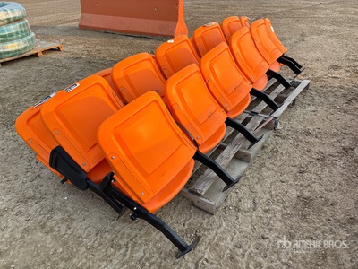 Quantity of Chaises
