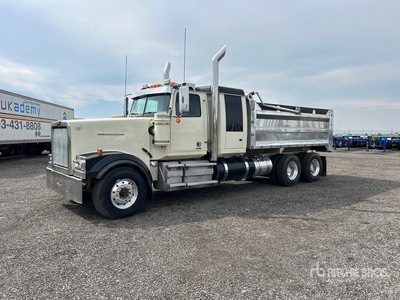 2021 Western Star 4900EX 6x4 Sleeper T/A Dump Truck