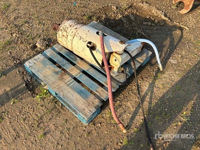 Pile Driver Attachment Różne. Osprzęt budowlany