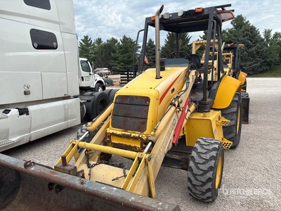 2005 New Holland LB75B Chargeuse paysagisme