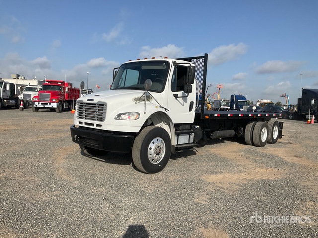 2015 Freightliner M2 6x4 Flatbed Truck