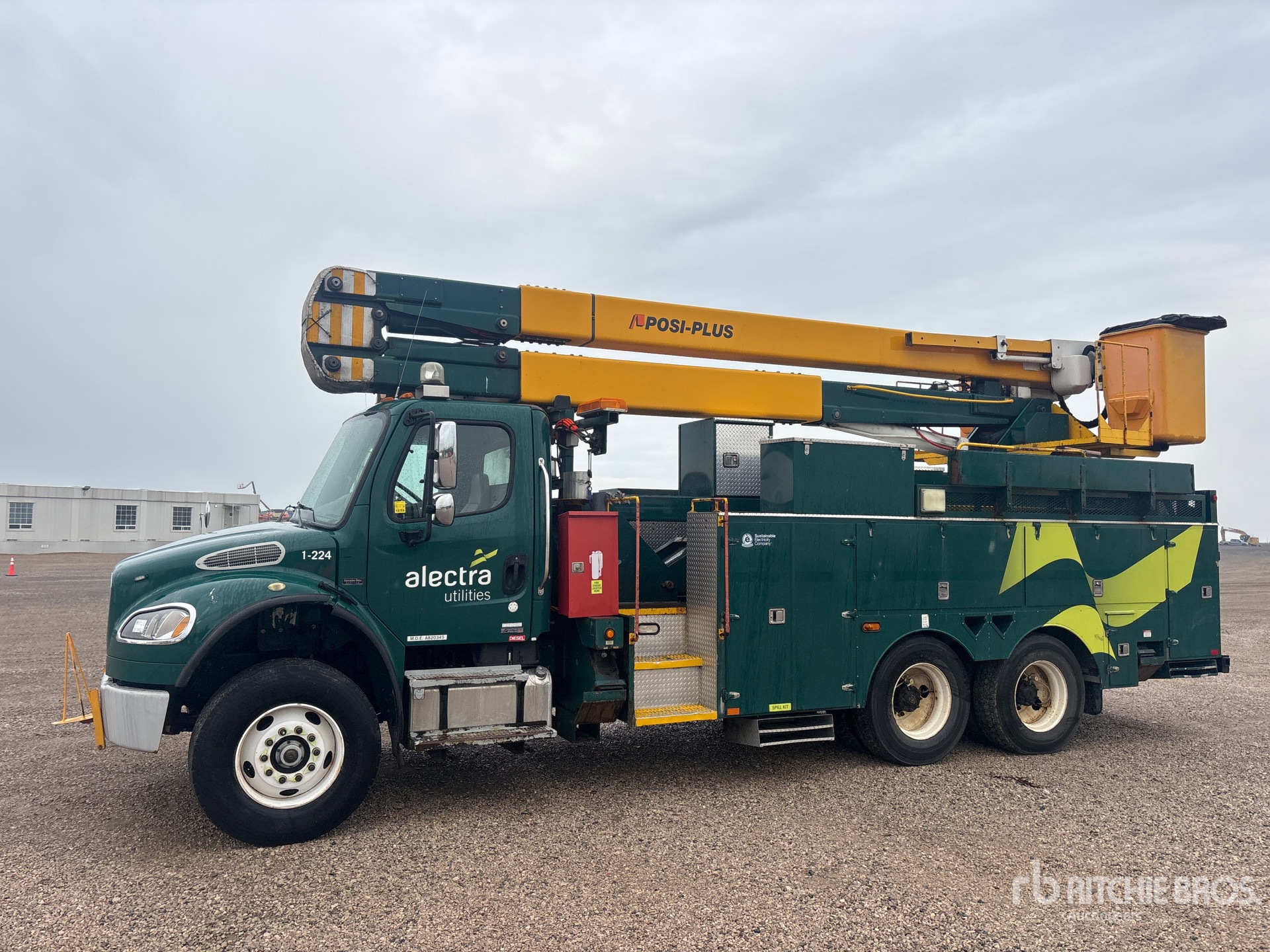 Posi-Plus 500-55 68 ft on 2006 Freightliner M2 106 6x4 Bucket Truck