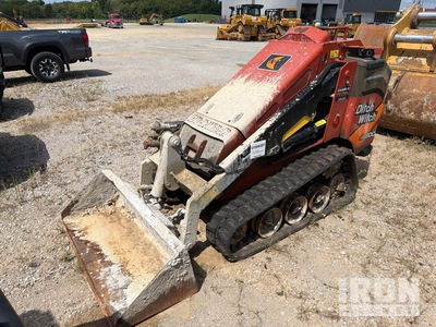 2022 Ditch Witch SK800 Mini Compact Track Loader
