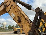 Hydraulics with Auxiliary Hydraulic Plumbing