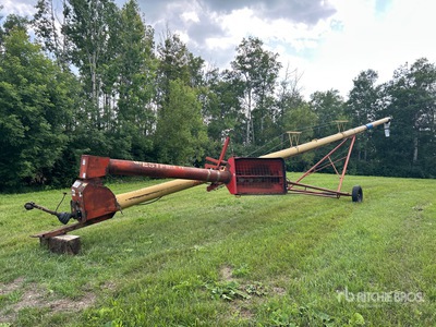1993 Westfield MK100-61 10 in x 61 ft Swing Grain Auger