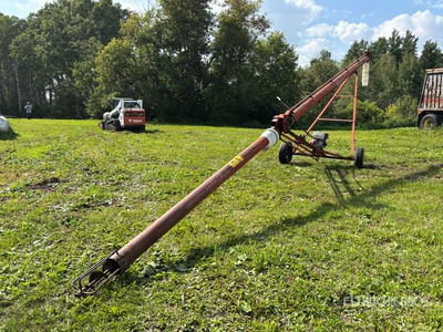 1980 Sakundiak HD7-45 7 in x 45 ft Grain Auger