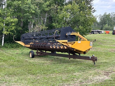2001 Cat G30 30 ft Rigid Combine Header