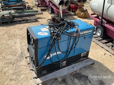 Miller 302 300 A Multi-Process Trailblazer Engine Driven Welder