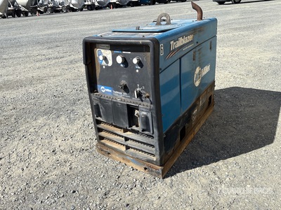 2017 Miller Electric Trailblazer 325 325 A Skid-Mounted Multi-Process Spawarka napędzana silnikiem