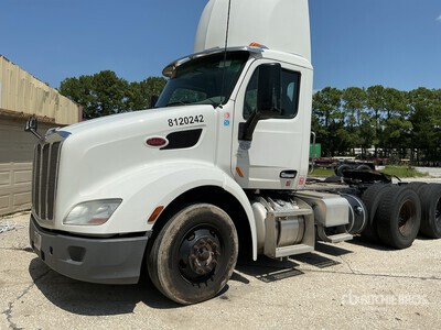 2020 Peterbilt 579 6x4 T/A Day Cab Truck Tractor