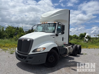 2019 International (Navistar) RH613 6x4 Day Cab Prime Mover