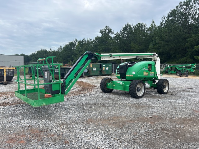2017 JLG 600AJ 4WD Dual Fuel Articulating Boom Lift