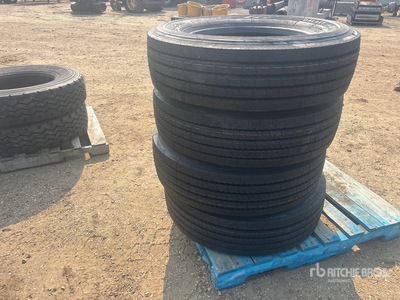 Quantity of (4) Goodyear 275/70R22.5 اطارات المواصلات (Unused)