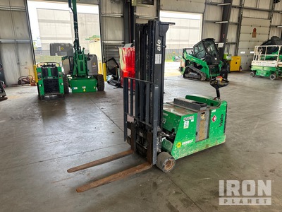 2016 Yale MCW040-E 4000 lb Electric Stacker