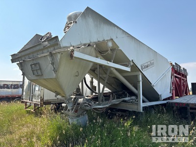 Johnson Ross Rustler 111 Portable Concrete Plant w/Fruehauf T/A Boiler Trailer