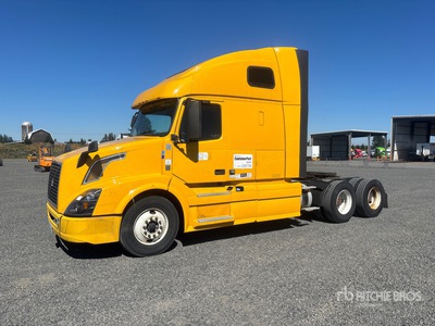 2016 Volvo VNL670 6x4 Cabeza Tractora Cabina Dormitorio