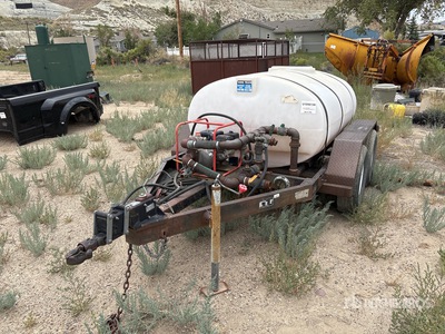 2000 Texas Bragg 500 gal T/A 500 Gal Przyczepa do przewozu wody