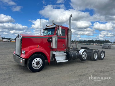 1995 Kenworth W900 8x4 Tri/A Day Cab Truck Tractor