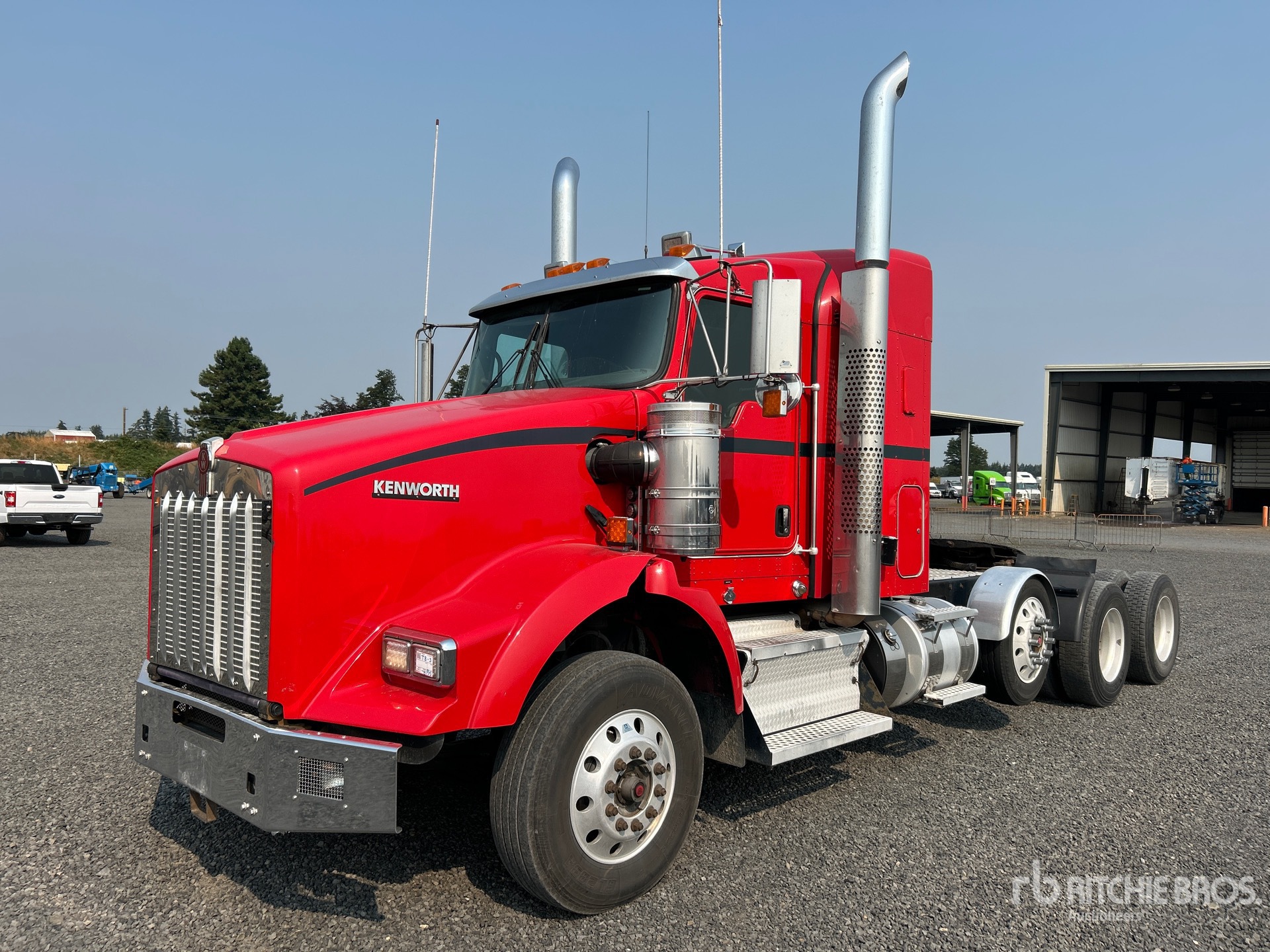 2014 Kenworth T800 8x4 Tri/A Sleeper Truck Tractor