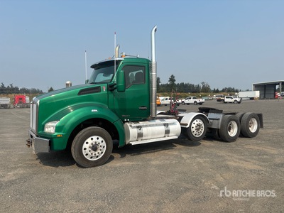2015 Kenworth T880 8x4 Cabeza Tractora Cabina Corta