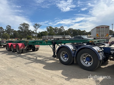 2017 MaxiTrans Tri/A B-Double Lead Container Trailer