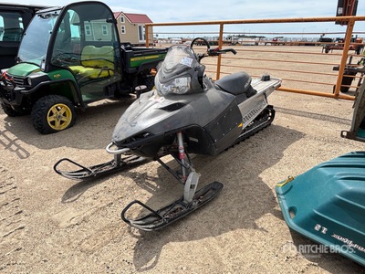 2008 Polaris 800 Dragon RMK Snowmobile (Inoperable)