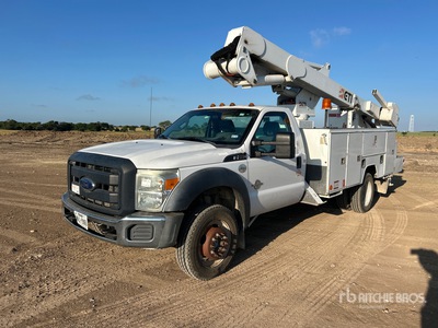 2015 ETI ETCMH37IH 37 ft on 2015 Ford F-550 XL 4x4 Bucket Truck