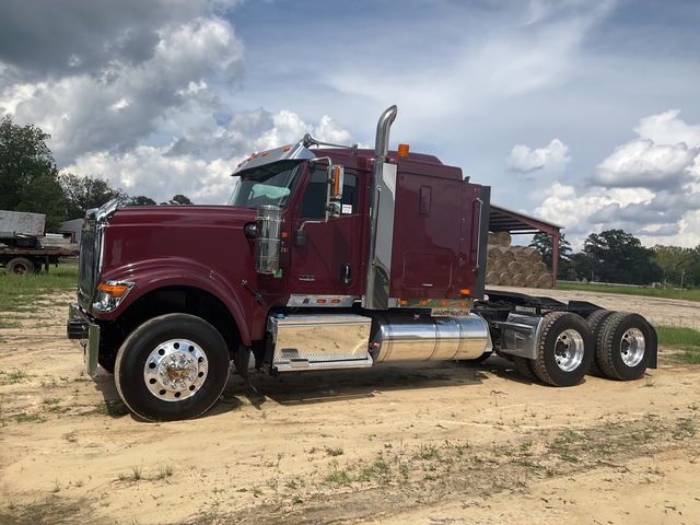 2019 International HX250 6x4 T/A Sleeper Truck Tractor
