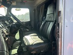 Cab with Seats/armrests