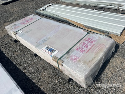 Quantity of (40) 35 in x 8 ft Multi-wall Polycarbonate Panels Divers  (Unused)