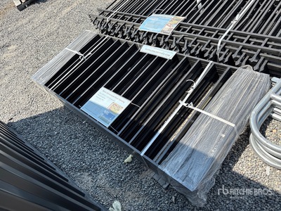 Quantity of (10) Galvanized 7.9 ft x 3.3 ft Steel Clôture (Unused)
