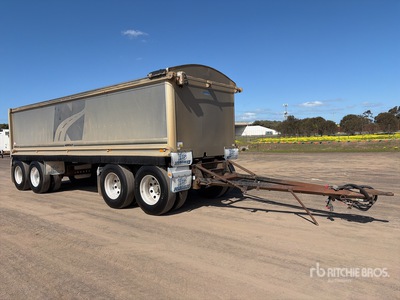 2016 Hercules 7.5 m Quad Dog End Dump Trailer