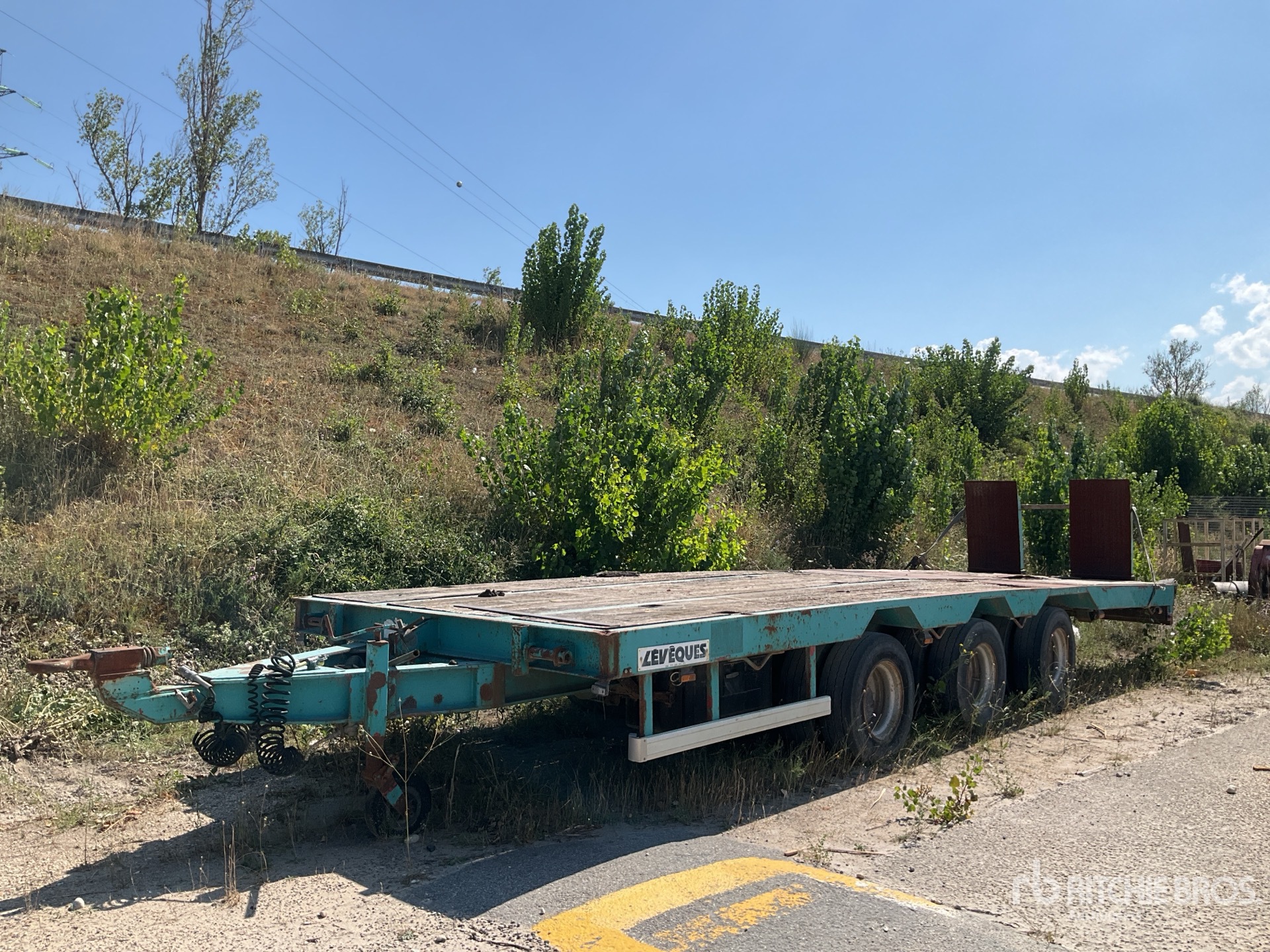 2001 Leveque 30 ton Tri/A Semi-Remorque Porte-Engins Drawbar Lowboy Trailer