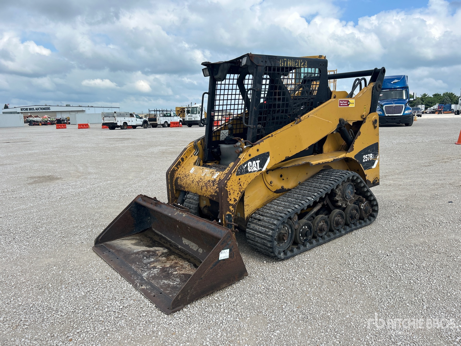 2013 Cat 257B3 Two-Speed Compact Track Loader