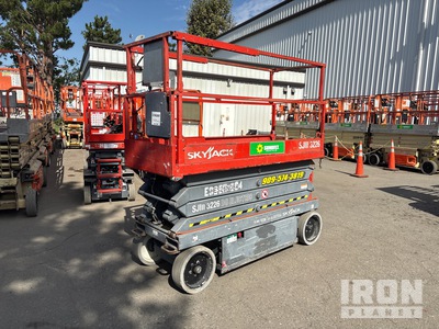 2013 Skyjack SJIII-3226 Electric Piattaforma aerea verticale