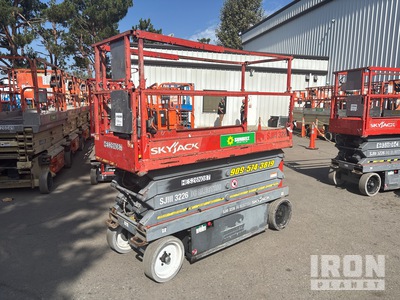 2013 Skyjack SJIII-3226 Electric Piattaforma aerea verticale