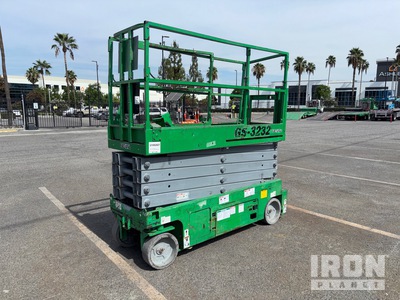 2014 Genie GS-3232 Electric Scissor Lift