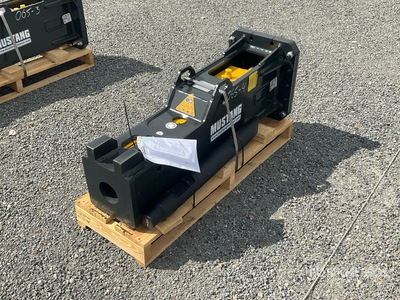 2026 Mustang HM600 Hydraulic Breaker (Unused)